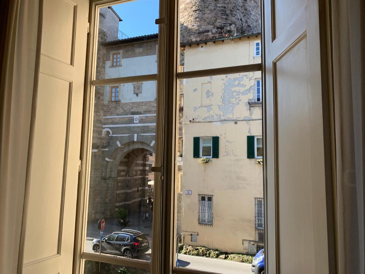 卢卡La Terrazza Di Via Elisa住宿加早餐旅馆 外观 照片